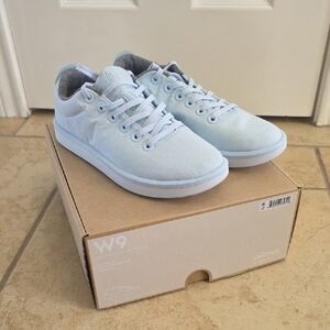New In Box Allbirds Canvas Pacer Blizzard White Light Blue Womens Size 9